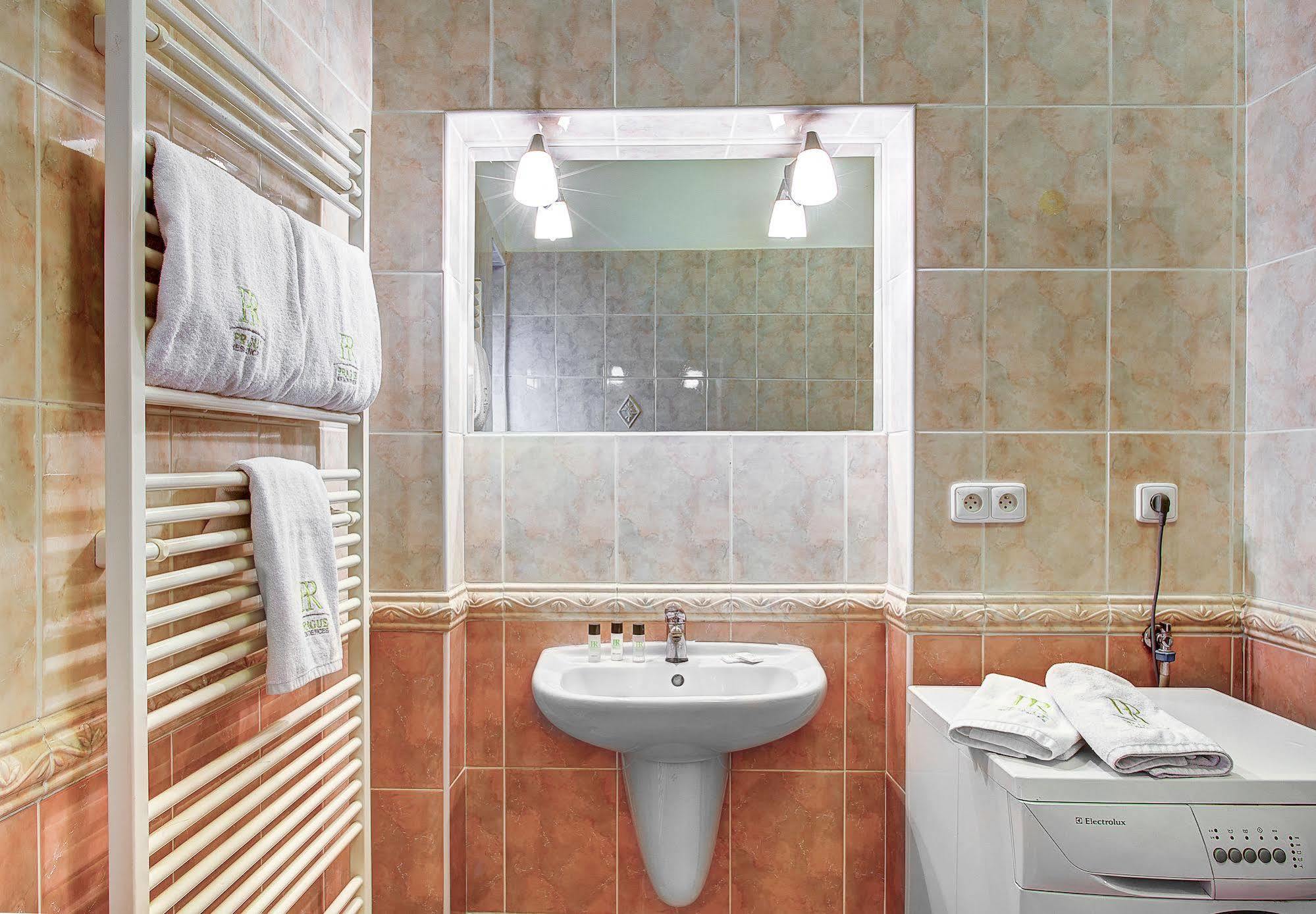 Abc Suites Praha Bagian luar foto