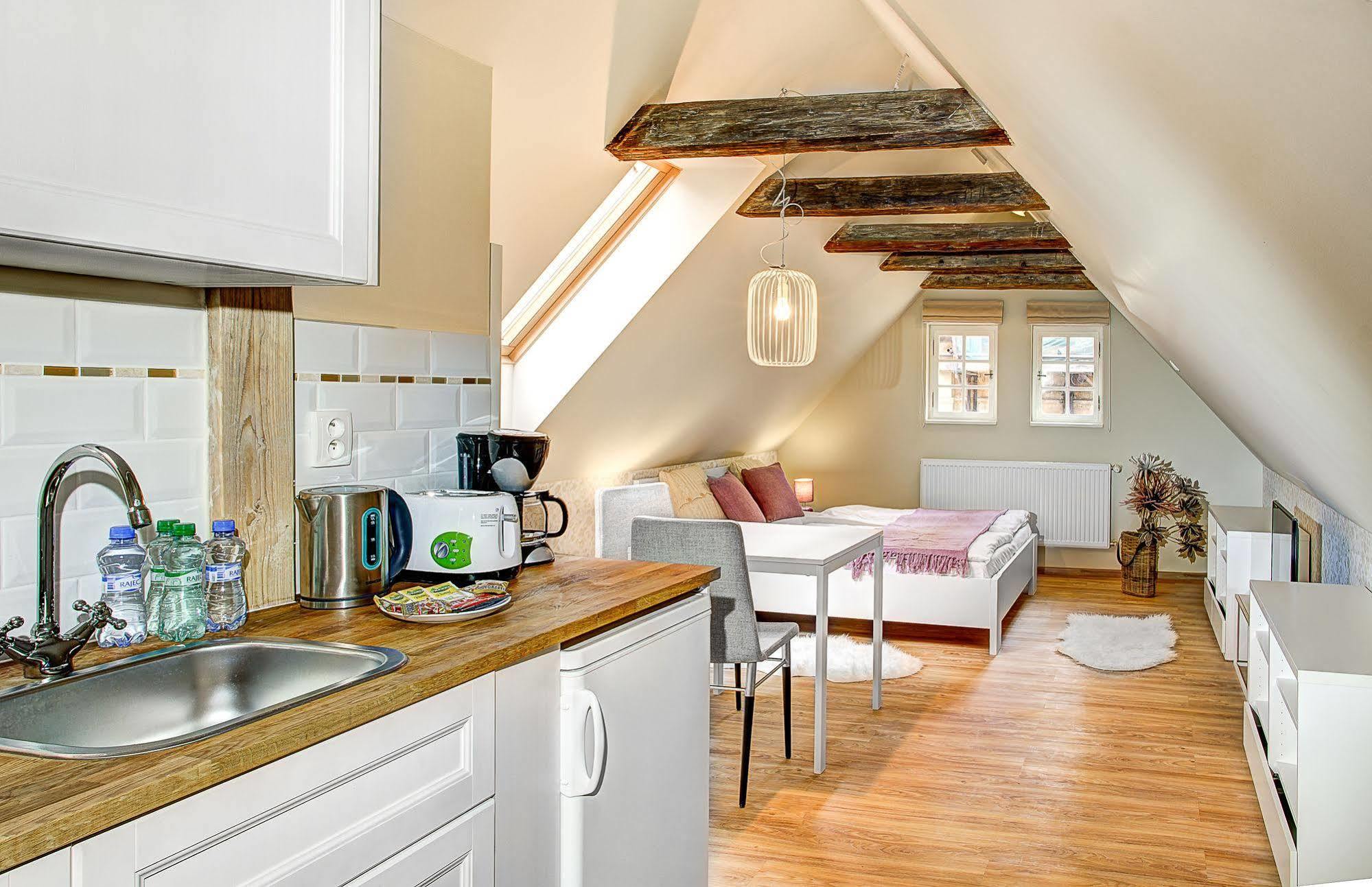 Abc Suites Praha Bagian luar foto